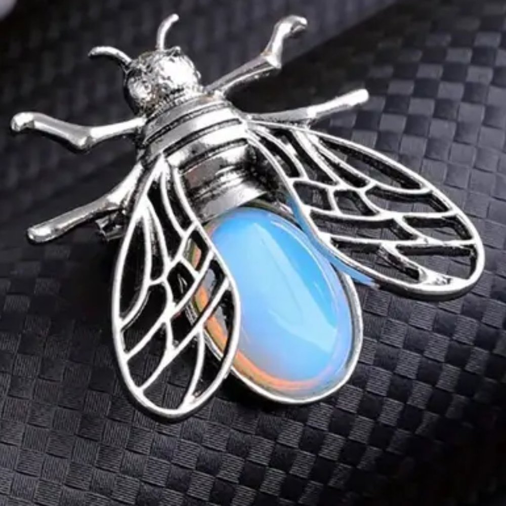 Opal Stone Bee Brooch Pendant Necklace Healing Gemstone Pendant